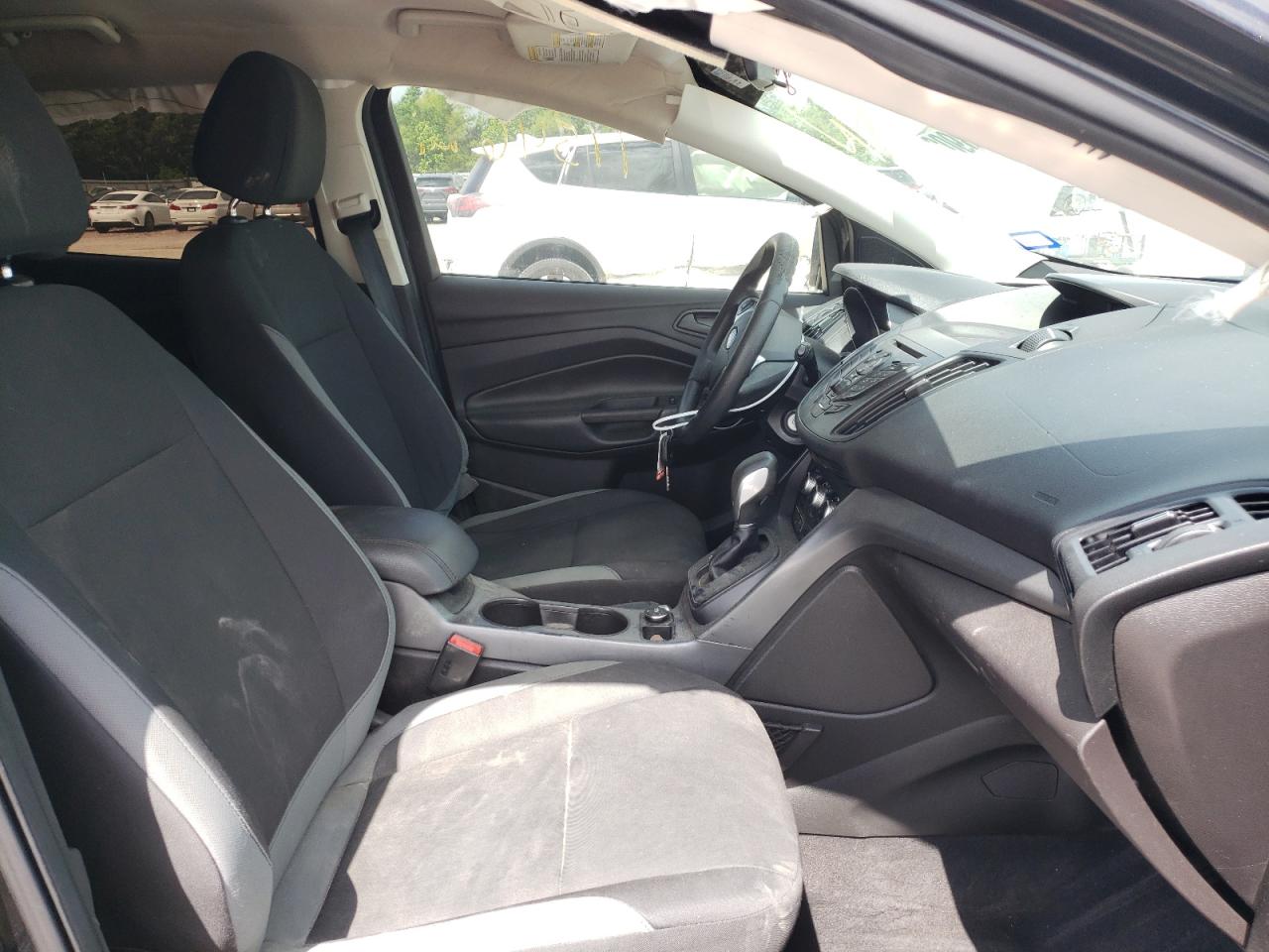 Photo 5 from auction – 2015 FORD ESCAPE S with VIN 1FMCU0F70FUB45980