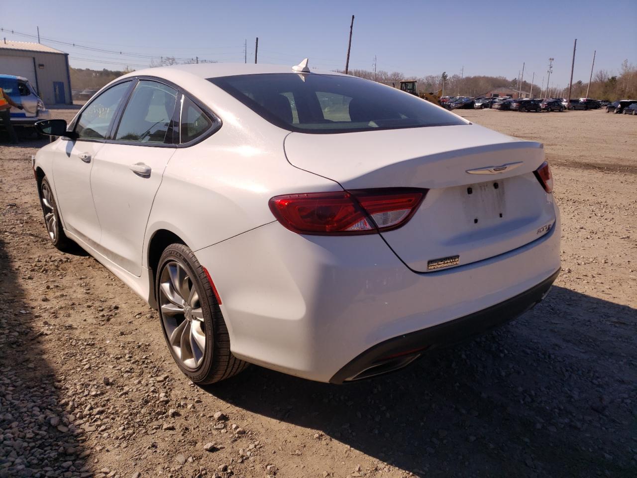 Photo 3 from auction – 2015 CHRYSLER 200 S with VIN 1C3CCCBG4FN672417