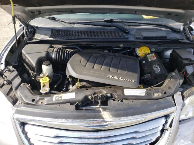 Photo 7 from auction – 2014 CHRYSLER TOWN & COU with VIN 2C4RC1BG7ER295299