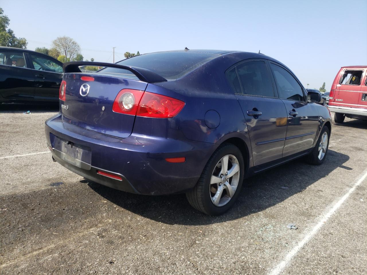 Photo 4 from auction – 2006 MAZDA 3 I with VIN JM1BK32F261495925