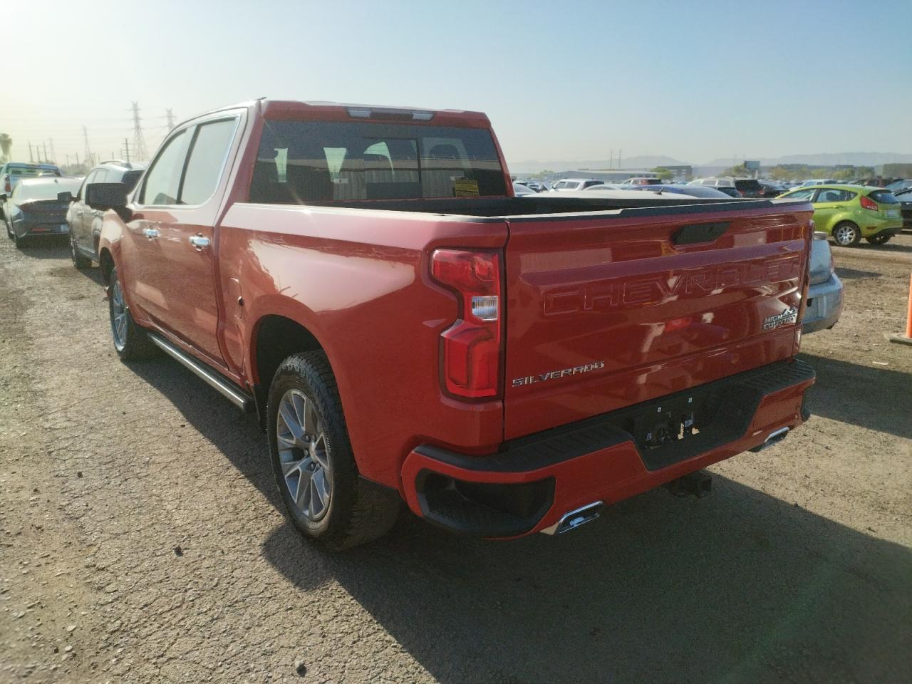 Photo 3 from auction – 2021 CHEVROLET SILVERADO with VIN 3GCUYHET8MG313732