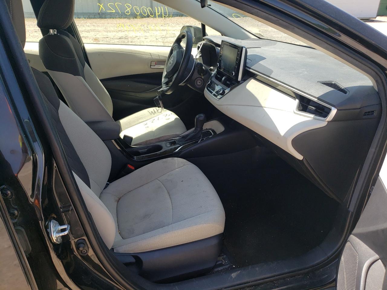Photo 5 from auction – 2020 TOYOTA COROLLA LE with VIN JTDEPRAE7LJ014458