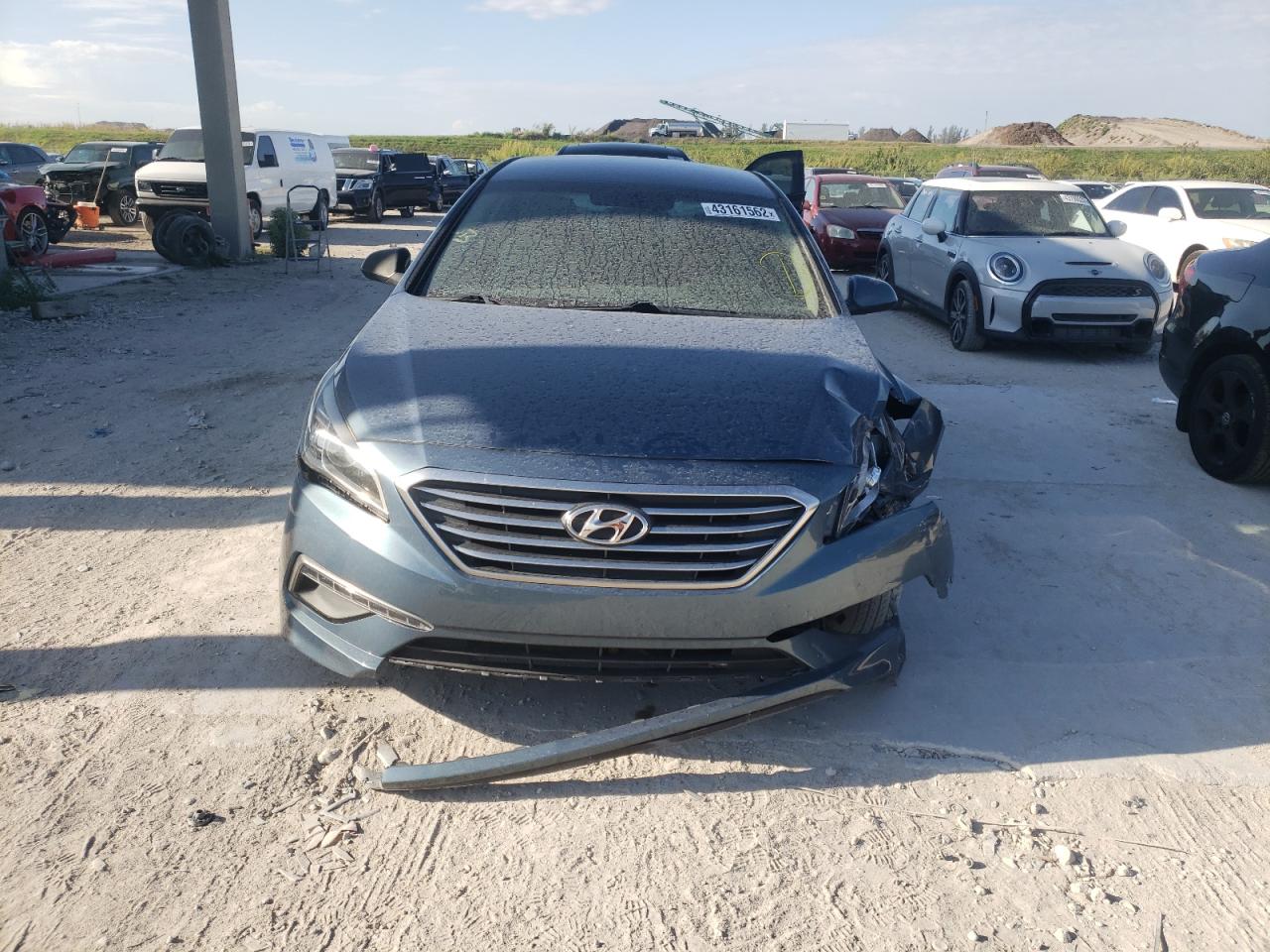 Photo 9 from auction – 2015 HYUNDAI SONATA SE with VIN 5NPE24AF1FH106589