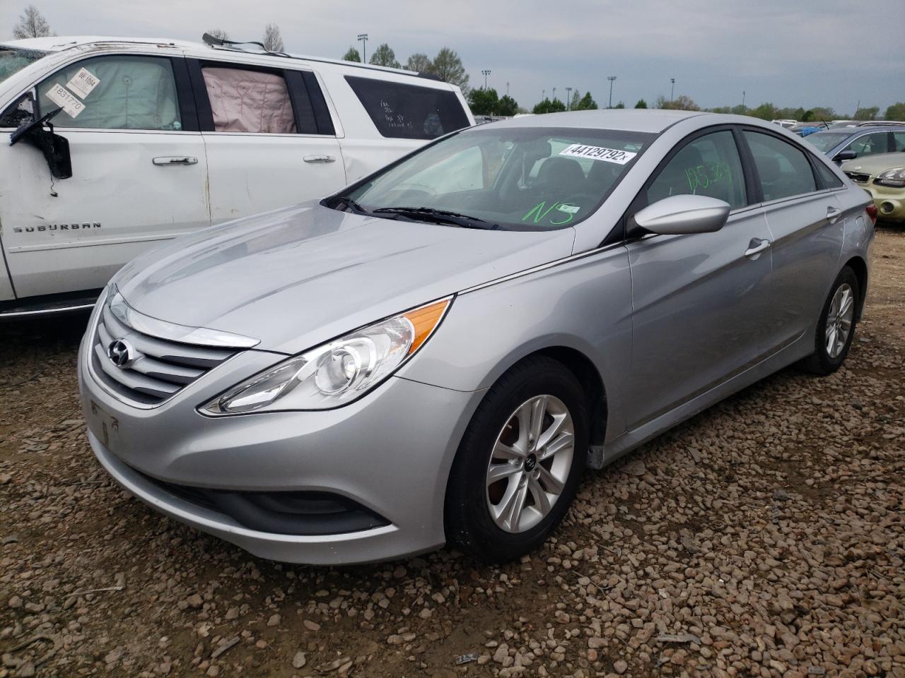 Photo 2 from auction – 2014 HYUNDAI SONATA GLS with VIN 5NPEB4AC0EH836448