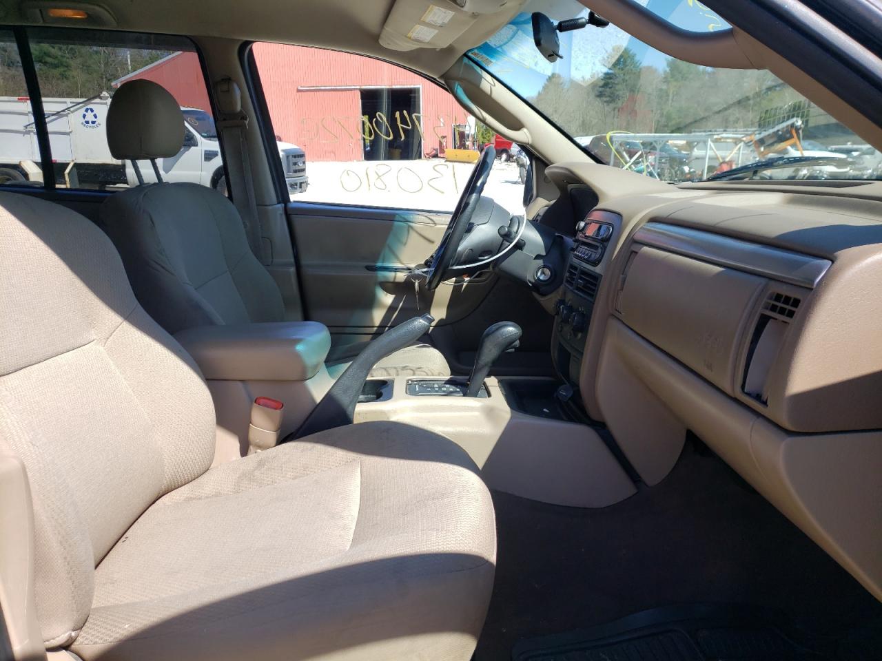 Photo 5 from auction – 2004 JEEP GRAND CHER with VIN 1J4GW48S74C321946