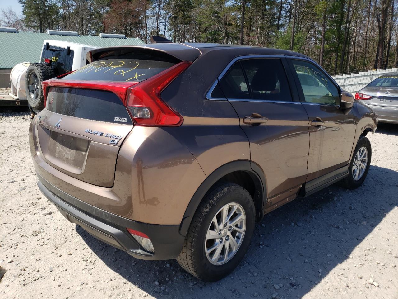 Photo 4 from auction – 2019 MITSUBISHI ECLIPSE CR with VIN JA4AT3AA3KZ028596