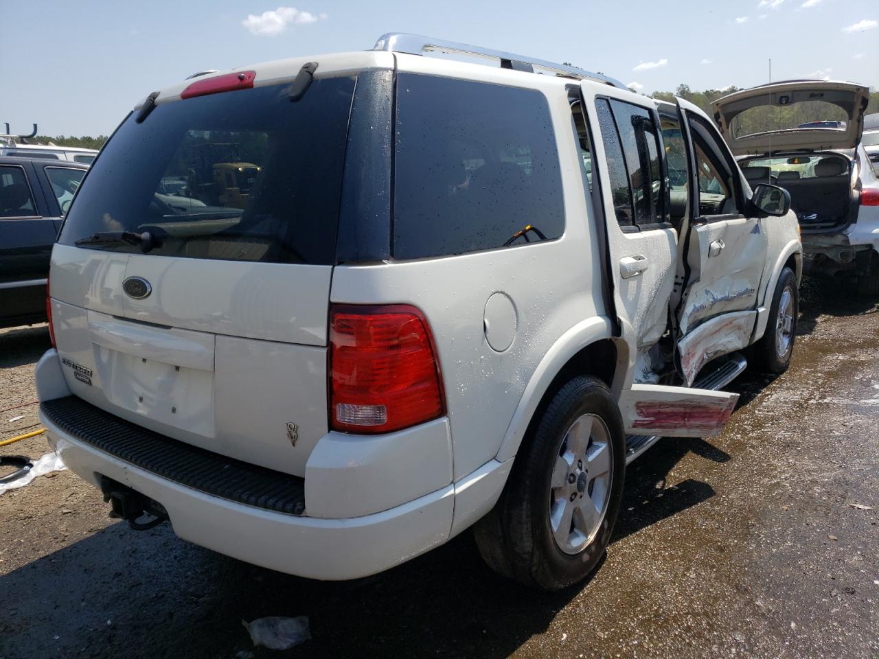 Photo 4 from auction – 2004 FORD EXPLORER L with VIN 1FMZU65W14ZA83897