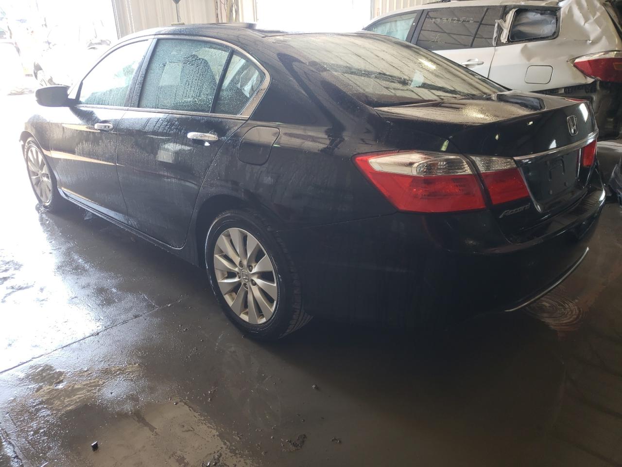 Photo 3 from auction – 2015 HONDA ACCORD EX with VIN 1HGCR2F79FA267631
