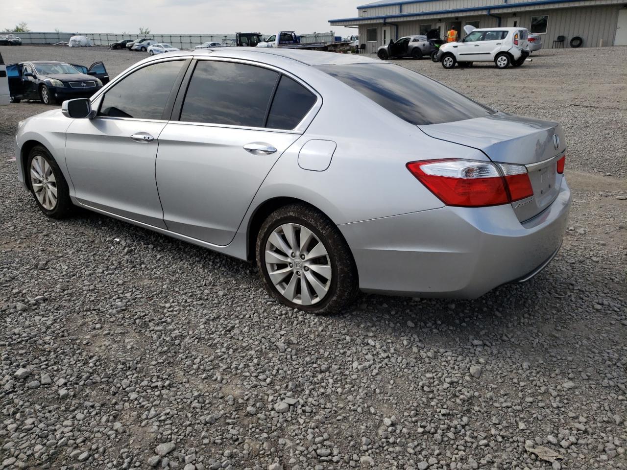 Photo 3 from auction – 2015 HONDA ACCORD EX with VIN 1HGCR2F73FA089392