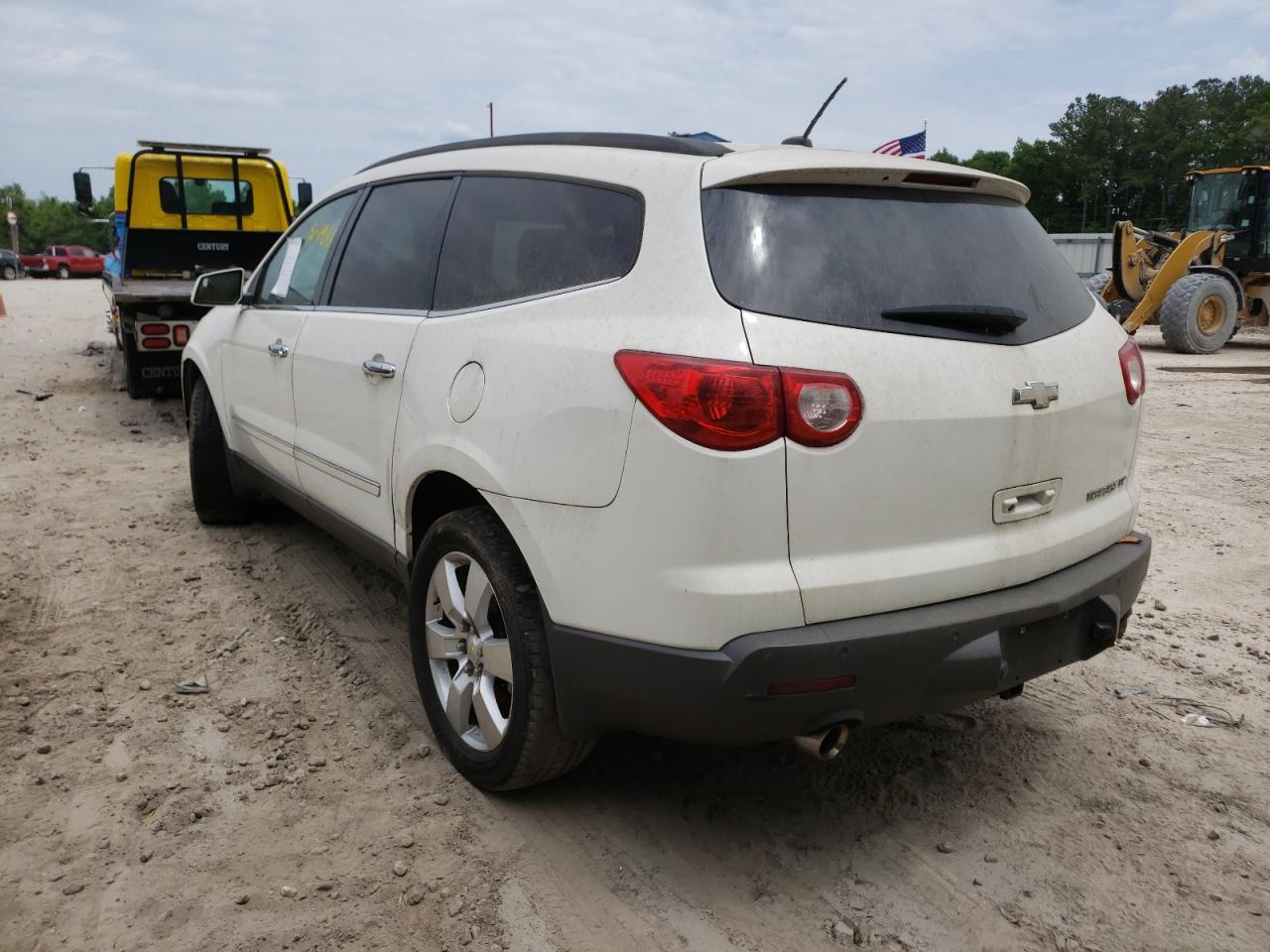 Photo 3 from auction – 2012 CHEVROLET TRAVERSE L with VIN 1GNKRLED3CJ313156