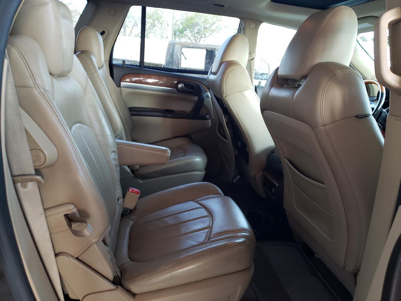 Photo 6 from auction – 2008 BUICK ENCLAVE CX with VIN 5GAER23728J300002