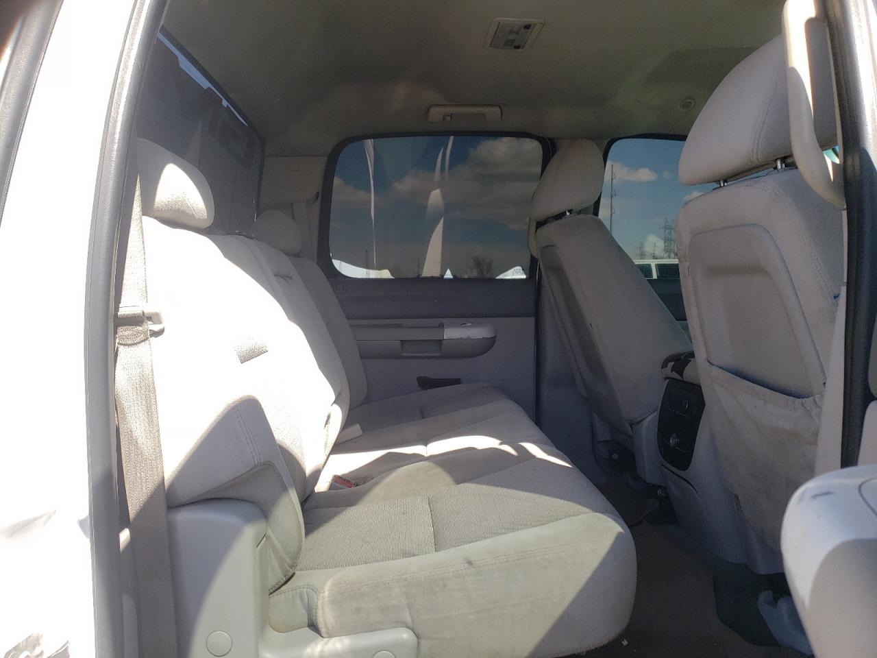 Photo 6 from auction – 2007 GMC NEW SIERRA with VIN 2GTEK13M471511262