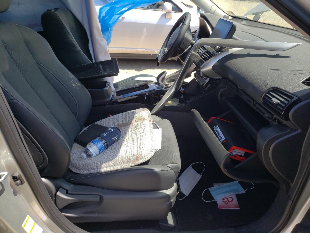 Photo 5 from auction – 2022 MITSUBISHI ECLIPSE CR with VIN JA4ATWAA1NZ042809
