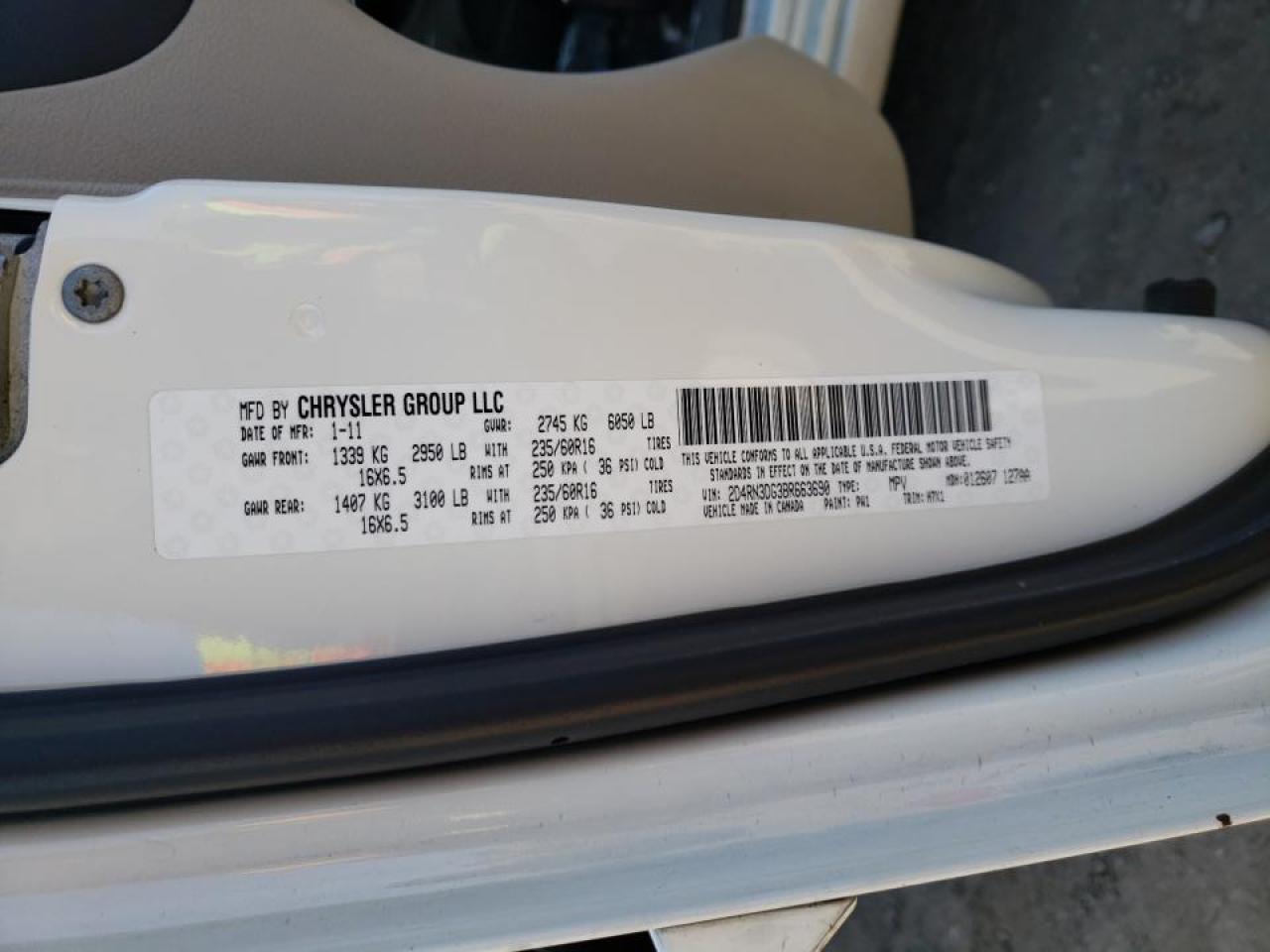 Photo 10 from auction – 2011 DODGE GRAND CARA with VIN 2D4RN3DG3BR663690
