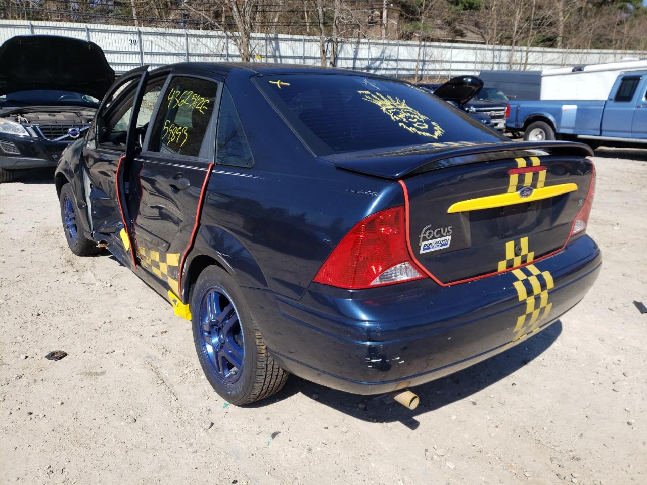 Photo 3 from auction – 2001 FORD FOCUS SE with VIN 1FAFP34311W379123