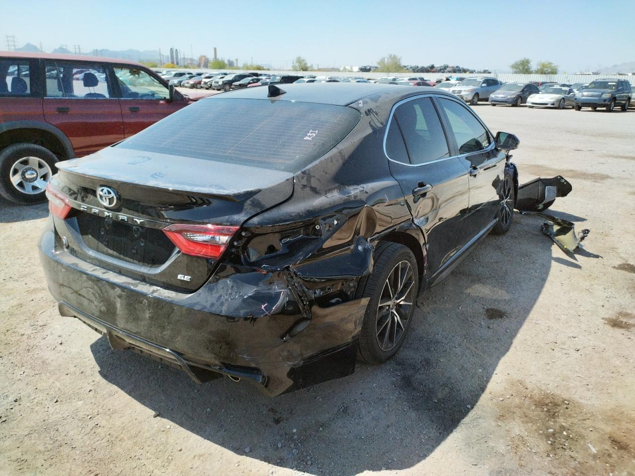 Photo 17 from auction – 2022 TOYOTA CAMRY SE with VIN 4T1G11AK4NU659812
