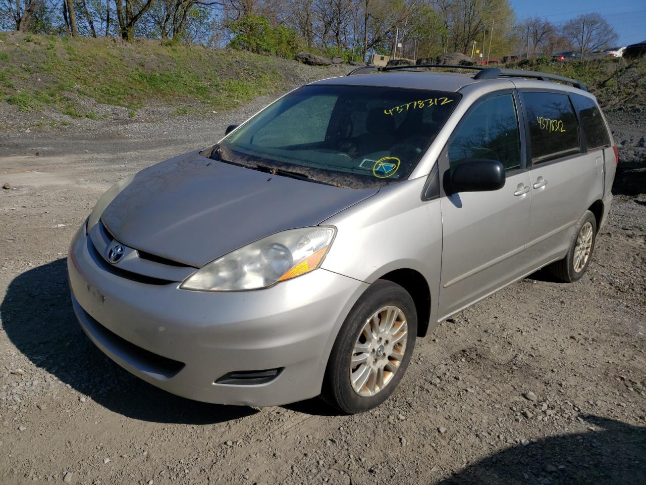 Photo 2 from auction – 2010 TOYOTA SIENNA LE with VIN 5TDJK4CC0AS032828