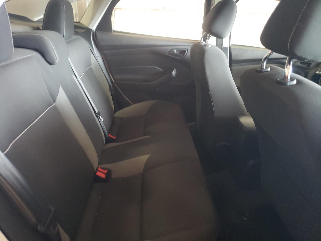 Photo 6 from auction – 2012 FORD FOCUS SE with VIN 1FAHP3F22CL174301