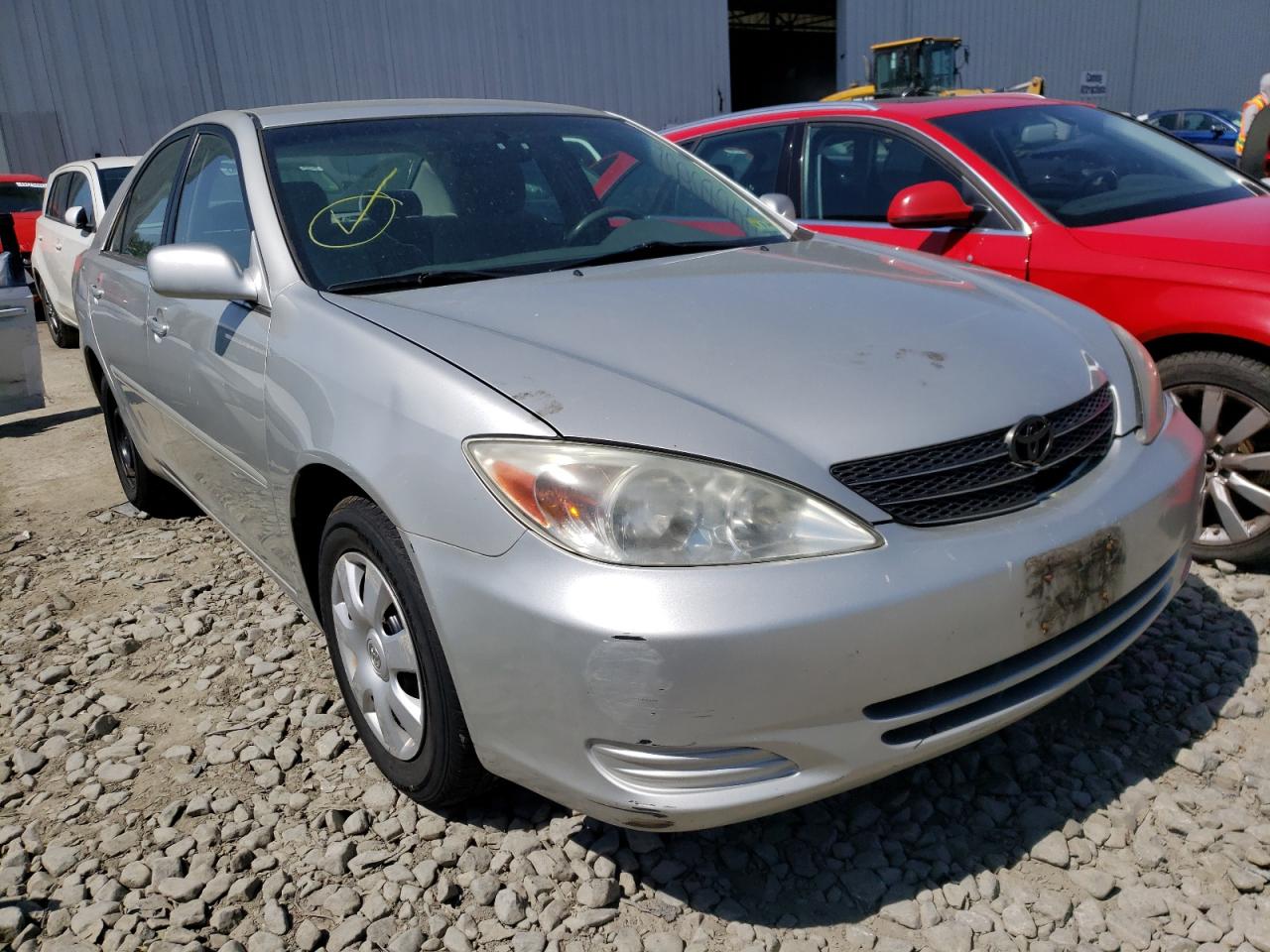 TOYOTA CAMRY LE 2003 with VIN 4T1BE30K33U736758 - Photo from auction