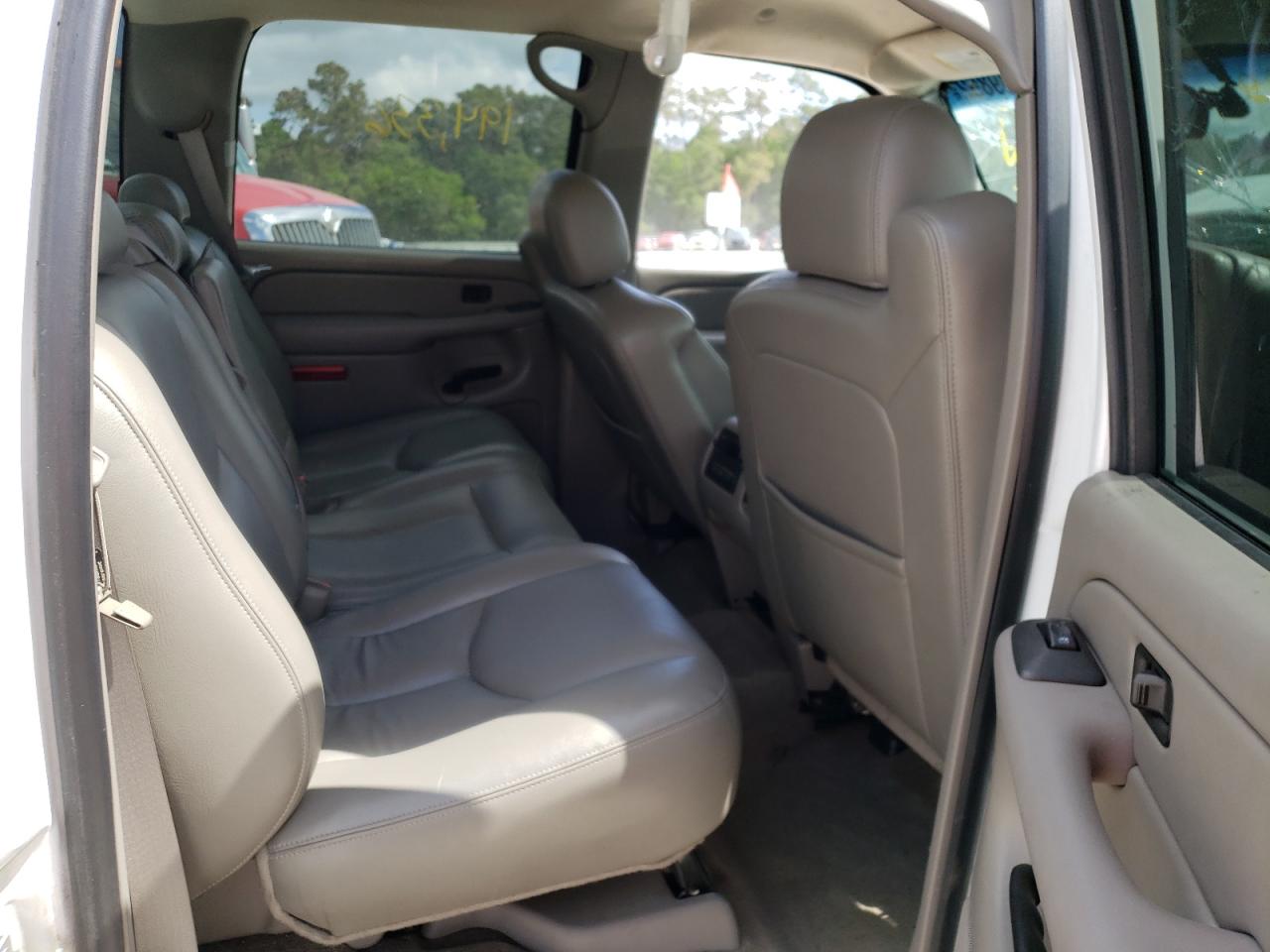 Photo 6 from auction – 2005 CHEVROLET SILVERADO with VIN 2GCEC13T351204585