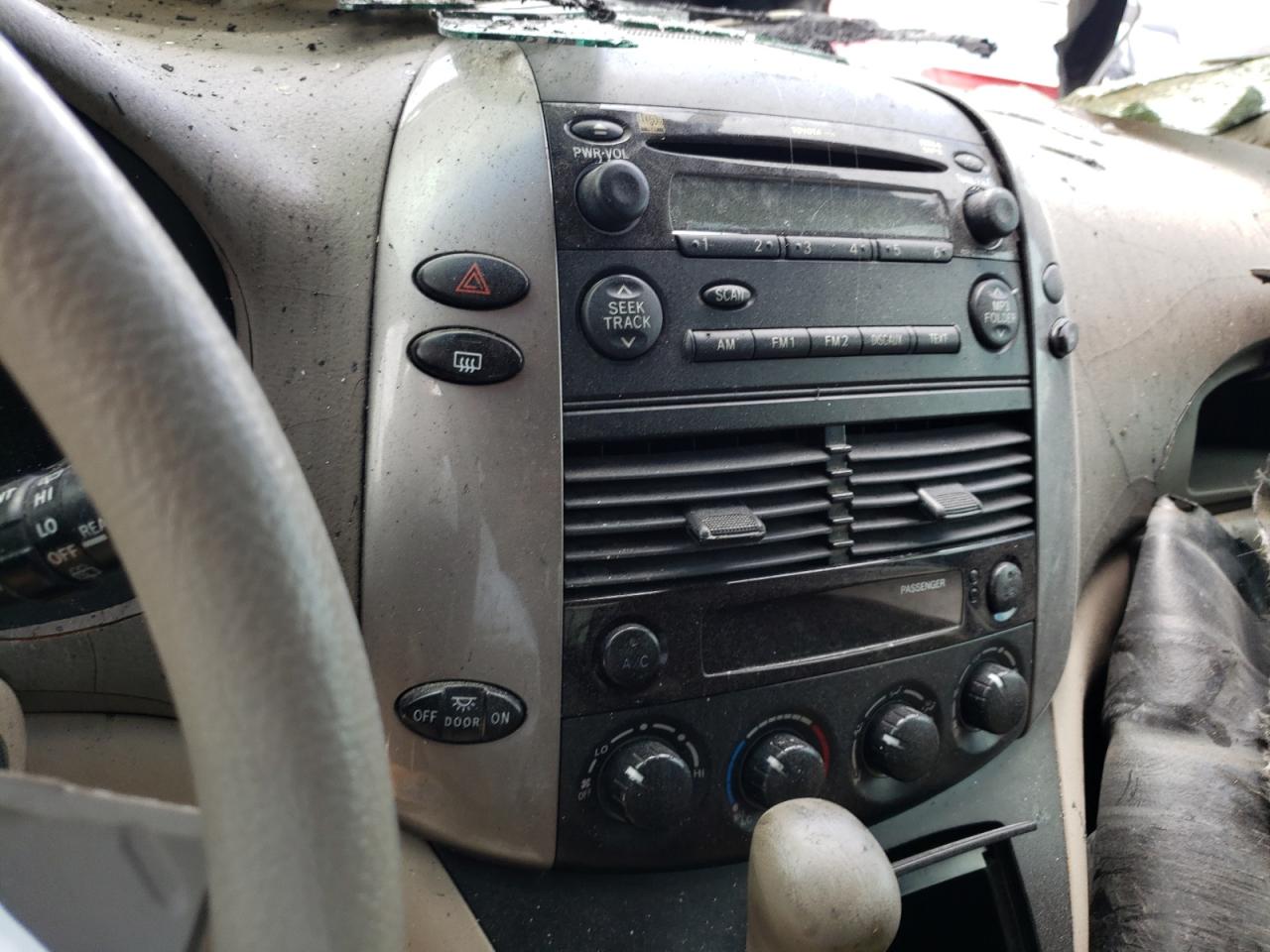 Photo 9 from auction – 2006 TOYOTA SIENNA CE with VIN 5TDZA23C46S401174
