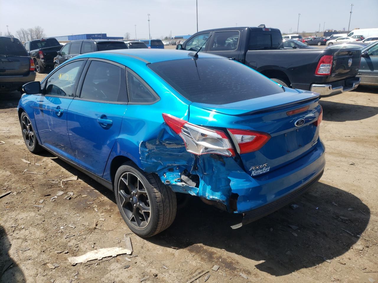 Photo 3 from auction – 2013 FORD FOCUS SE with VIN 1FADP3F27DL106351