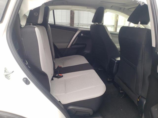 Photo 6 from auction – 2017 TOYOTA RAV4 XLE with VIN JTMRFREV0HD208155
