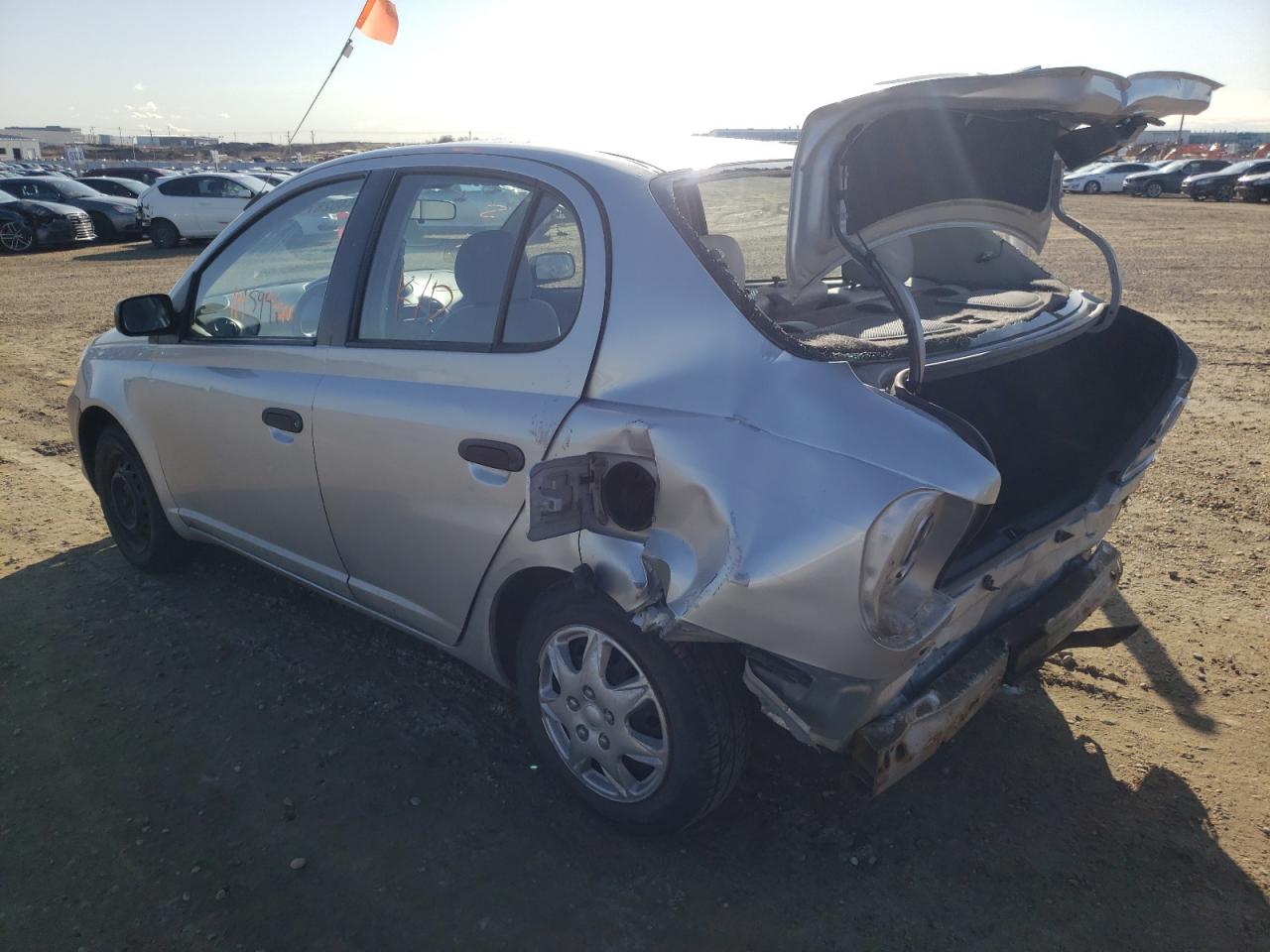 Photo 3 from auction – 2003 TOYOTA ECHO with VIN JTDBT123035038753