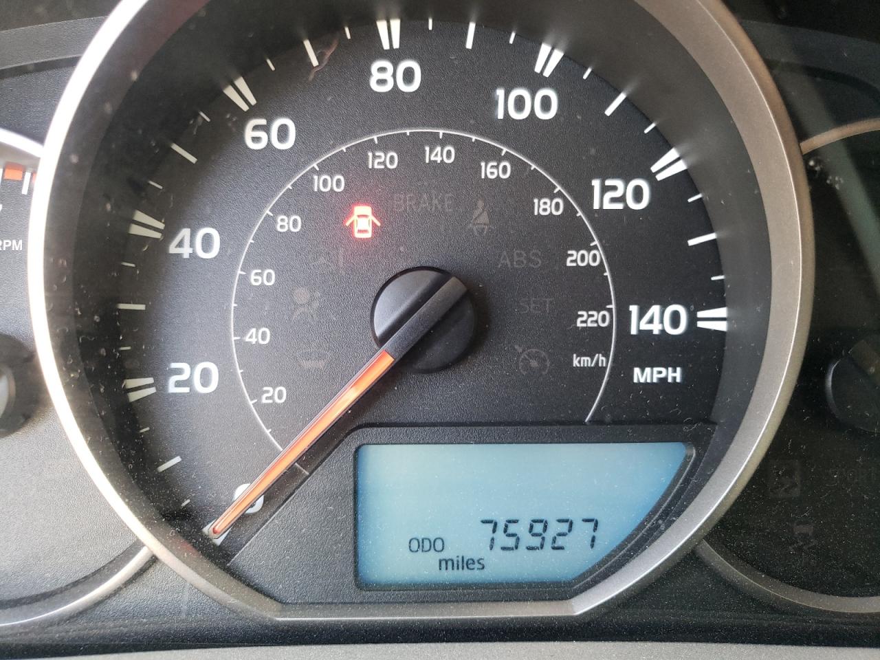 Photo 8 from auction – 2016 TOYOTA RAV4 LE with VIN JTMBFREV5GD190199