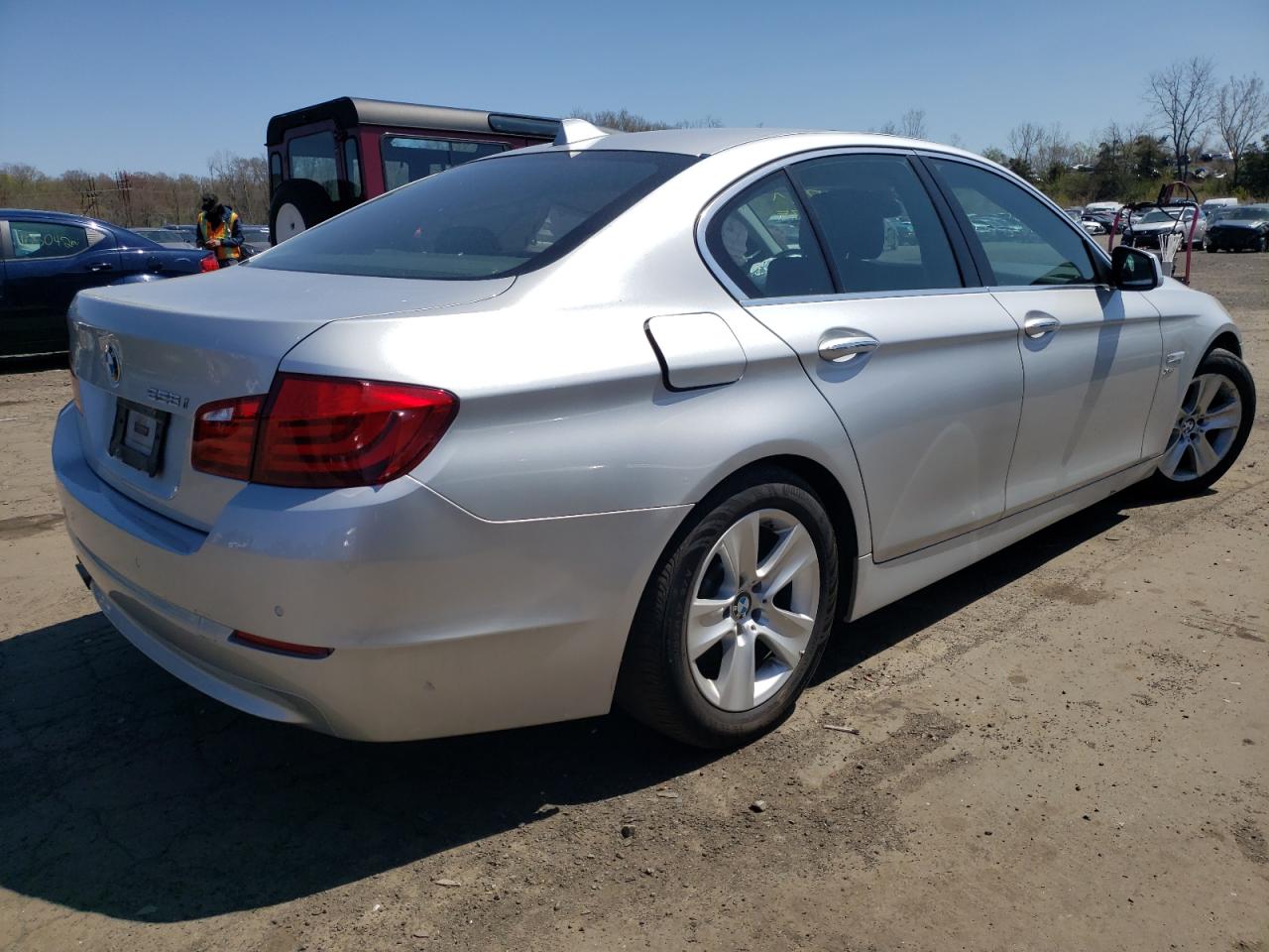Photo 4 from auction – 2012 BMW 528 XI with VIN WBAXH5C50CDW10423