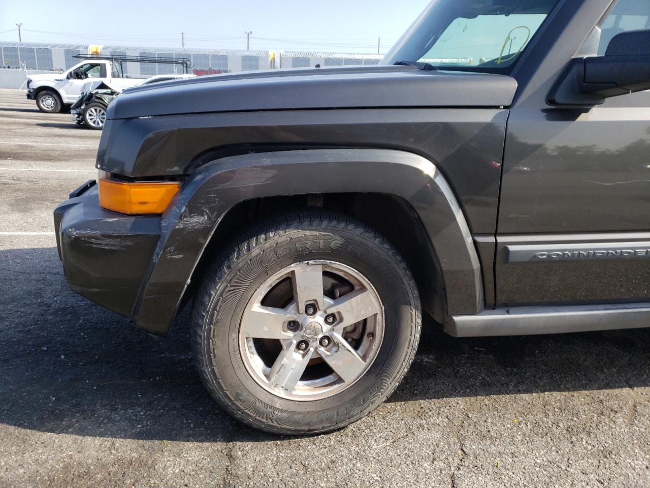 Photo 9 from auction – 2006 JEEP COMMANDER with VIN 1J8HH48K66C339905