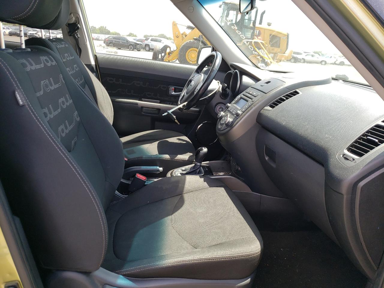 Photo 5 from auction – 2013 KIA SOUL + with VIN KNDJT2A68D7612177