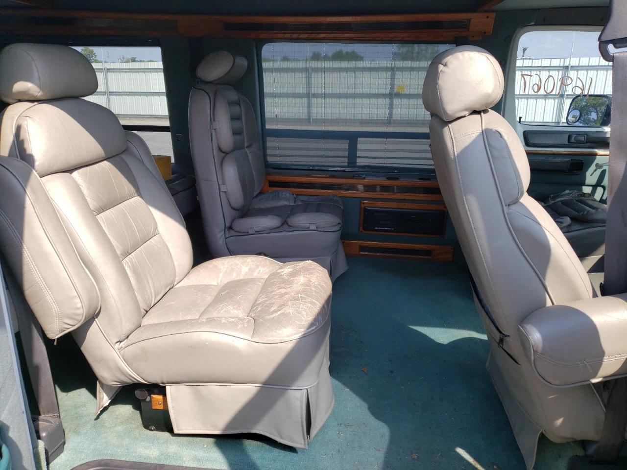 Photo 6 from auction – 1997 DODGE RAM VAN B2 with VIN 2B7HB21YXVK554696
