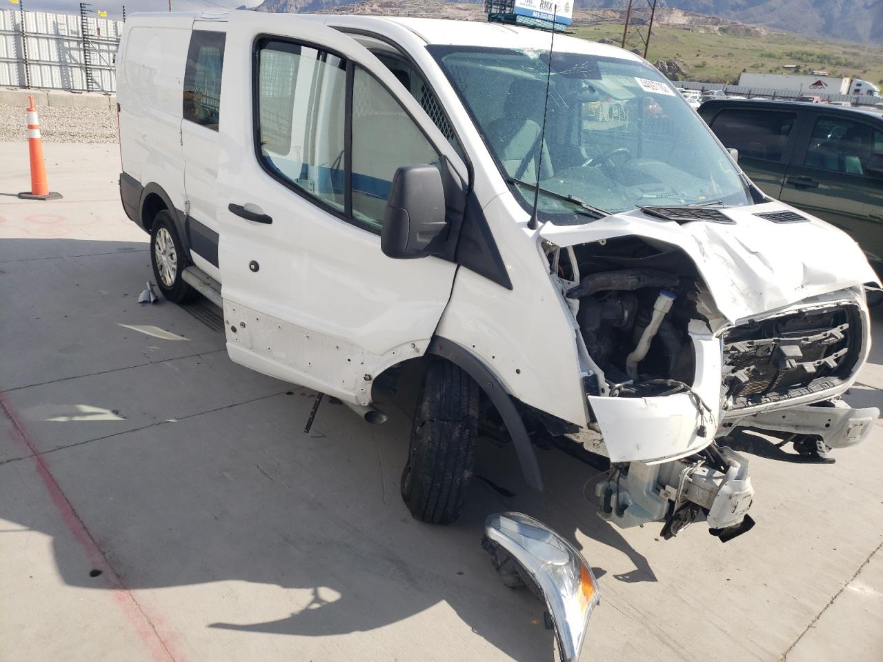 Photo 9 from auction – 2015 FORD TRANSIT T- with VIN 1FTNR1ZM9FKB02241