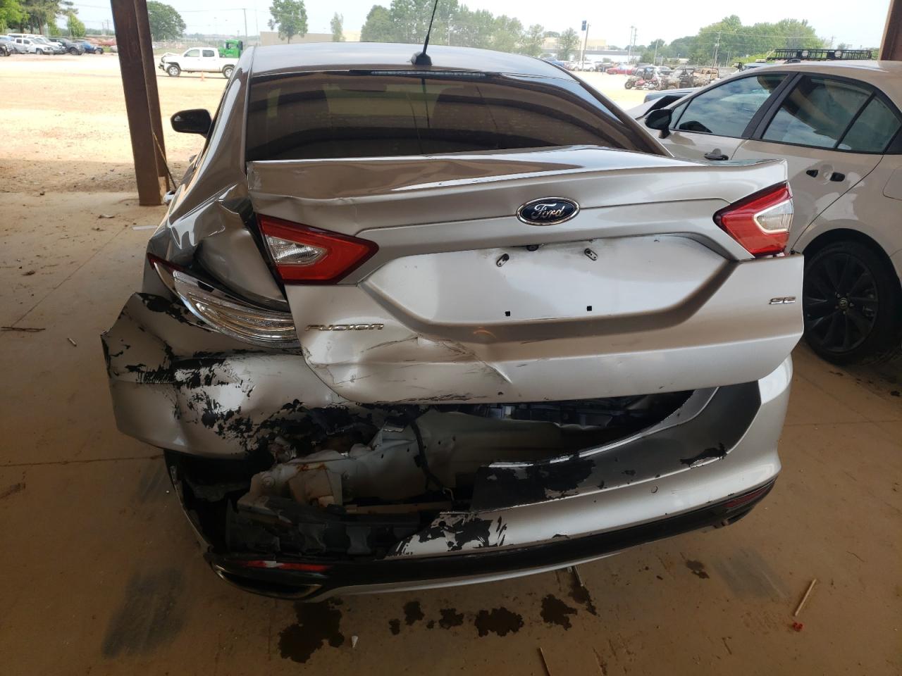 Photo 10 from auction – 2016 FORD FUSION SE with VIN 3FA6P0H91GR322493