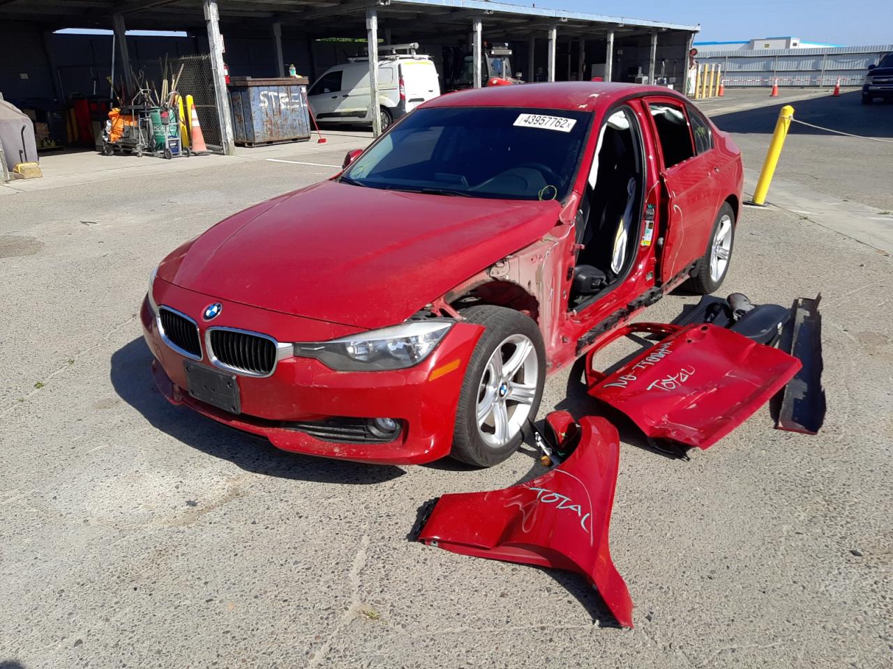 Photo 2 from auction – 2014 BMW 320 I with VIN WBA3B1G53ENS79787