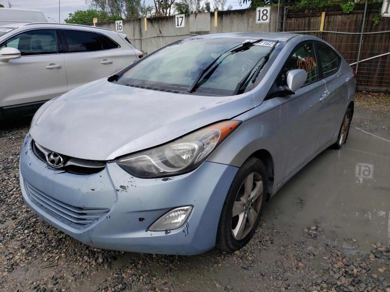 Photo 2 from auction – 2012 HYUNDAI ELANTRA GL with VIN 5NPDH4AE8CH149694
