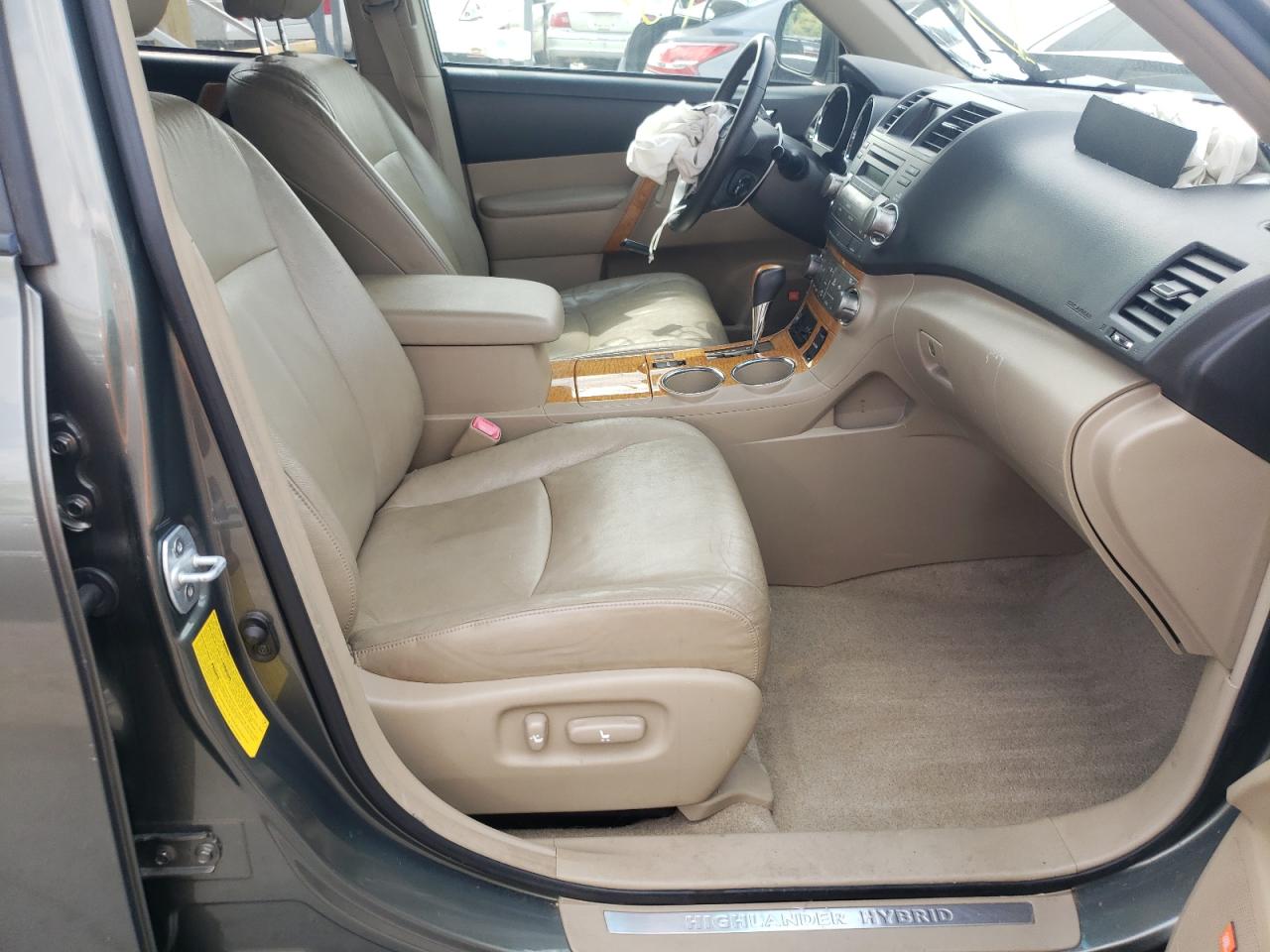 Photo 5 from auction – 2008 TOYOTA HIGHLANDER with VIN JTEEW44A982003330