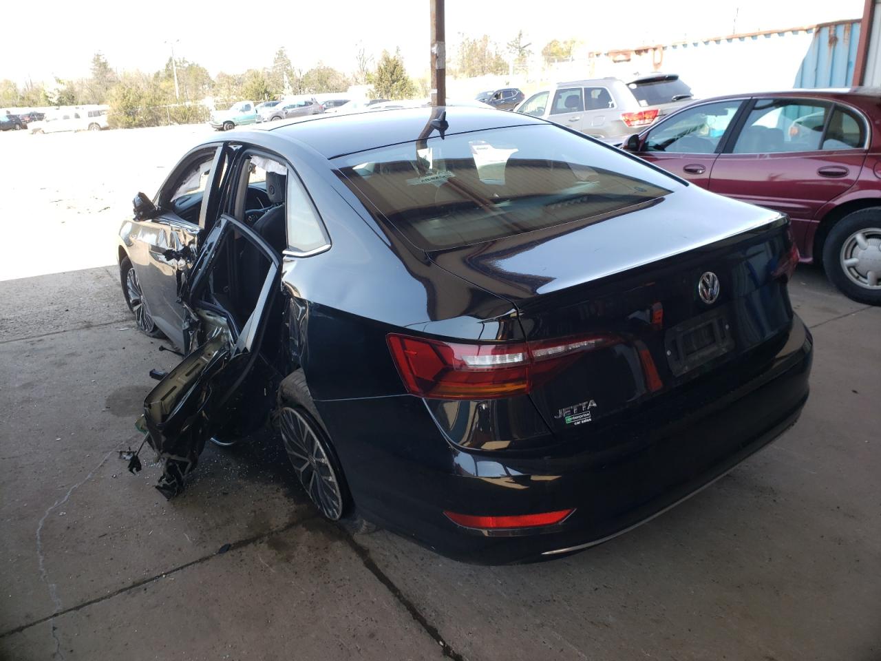 Photo 3 from auction – 2019 VOLKSWAGEN JETTA S with VIN 3VWCB7BU5KM196837