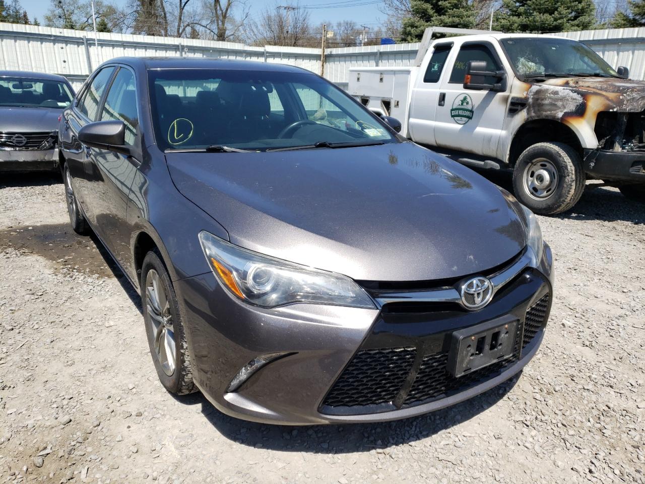 TOYOTA CAMRY LE 2017 with VIN 4T1BF1FK0HU619817 - Photo from auction