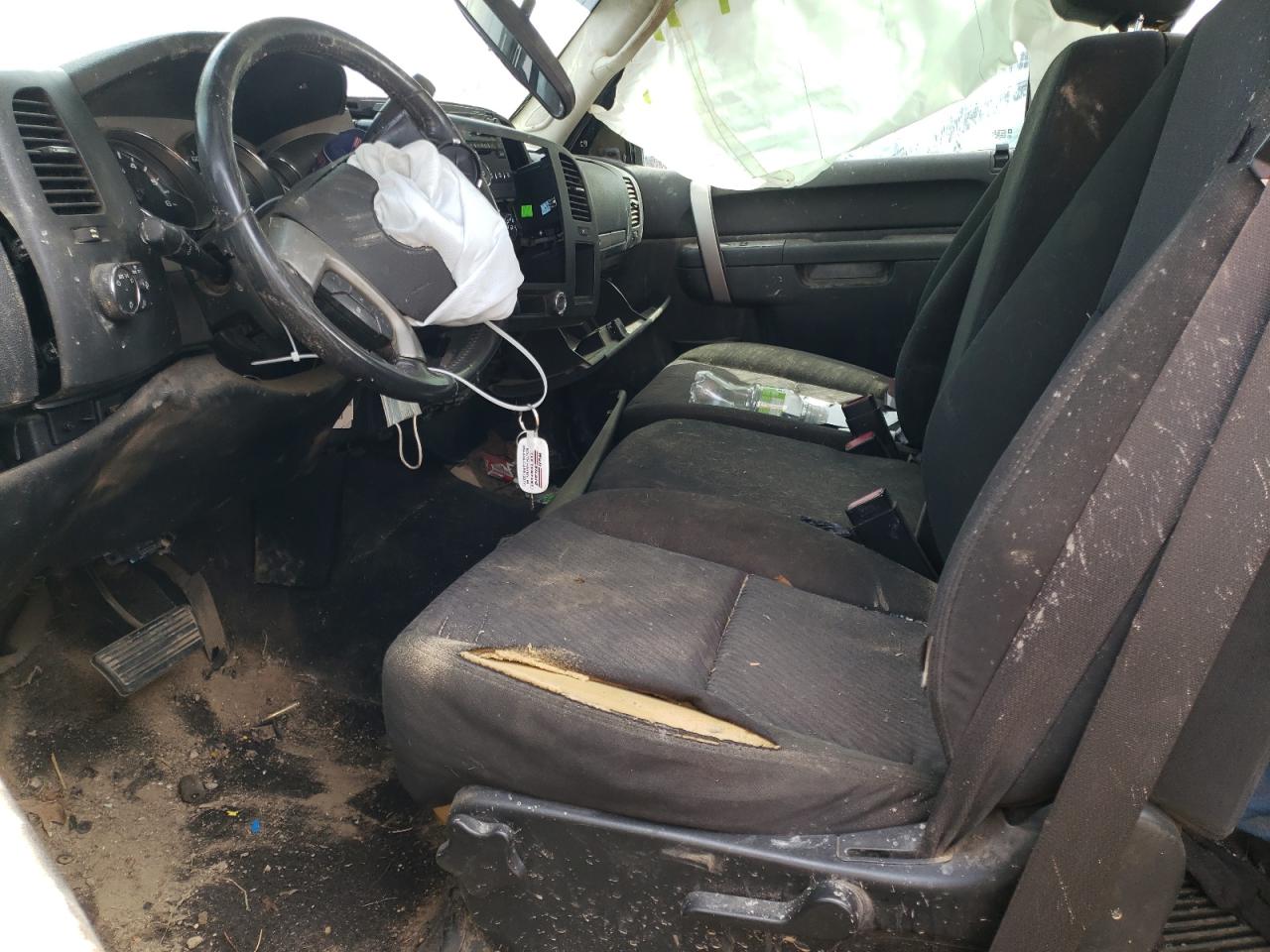 Photo 5 from auction – 2010 CHEVROLET SILVERADO with VIN 1GCSKSE32AZ281779