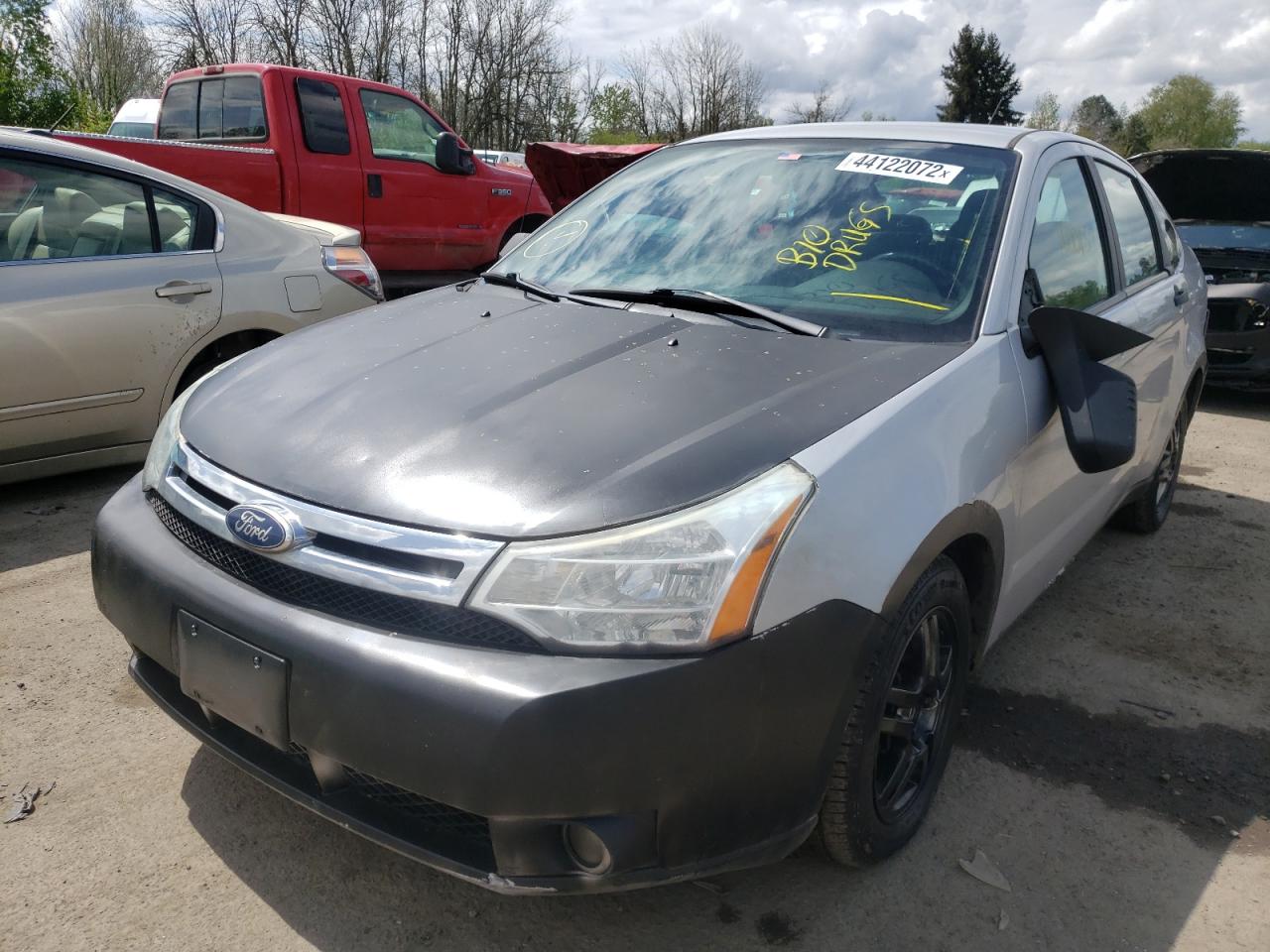 Photo 2 from auction – 2011 FORD FOCUS SE with VIN 1FAHP3FN9BW205082