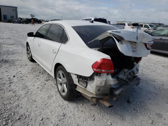 Photo 3 from auction – 2015 VOLKSWAGEN PASSAT S with VIN 1VWAS7A31FC115226