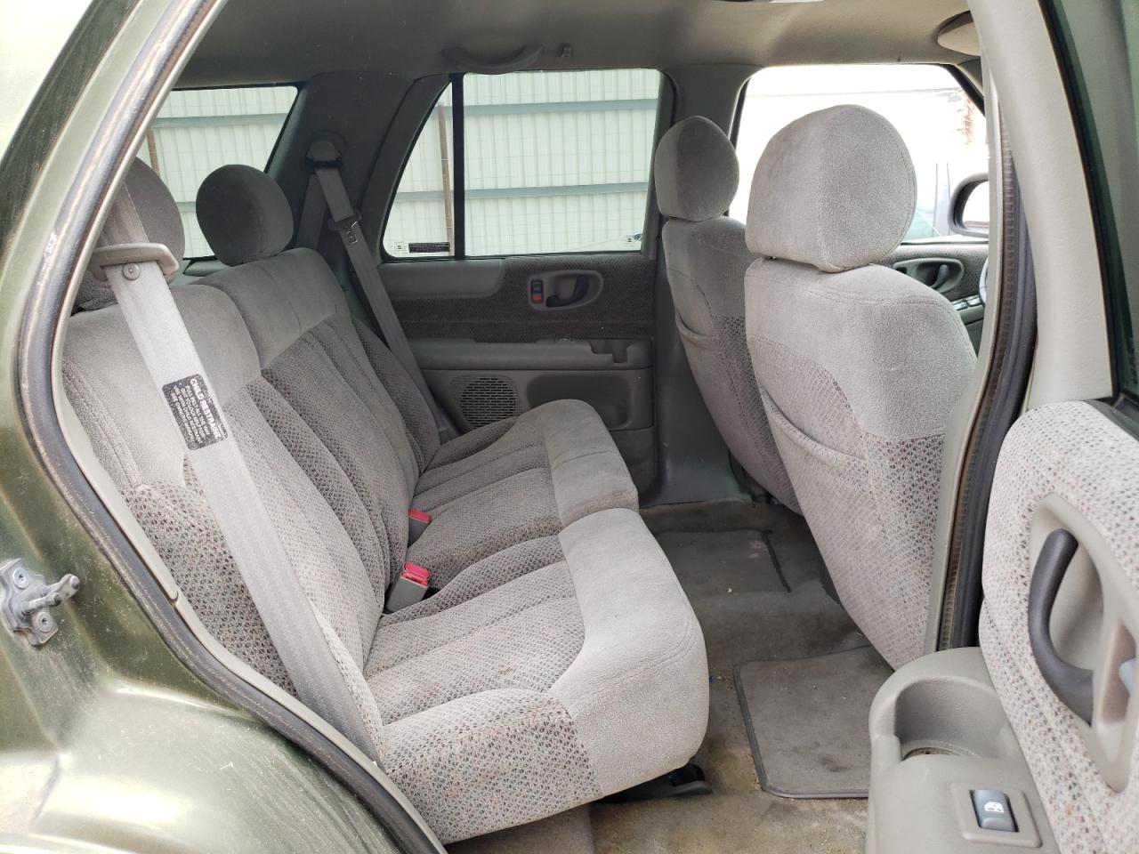Photo 6 from auction – 2001 CHEVROLET BLAZER with VIN 1GNCS13W412177810
