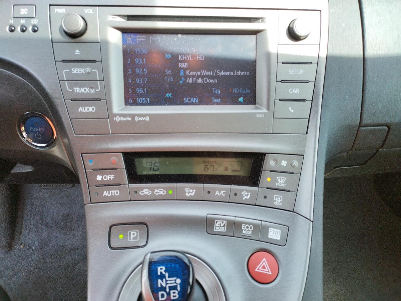 Photo 9 from auction – 2015 TOYOTA PRIUS with VIN JTDKN3DU9F0417991