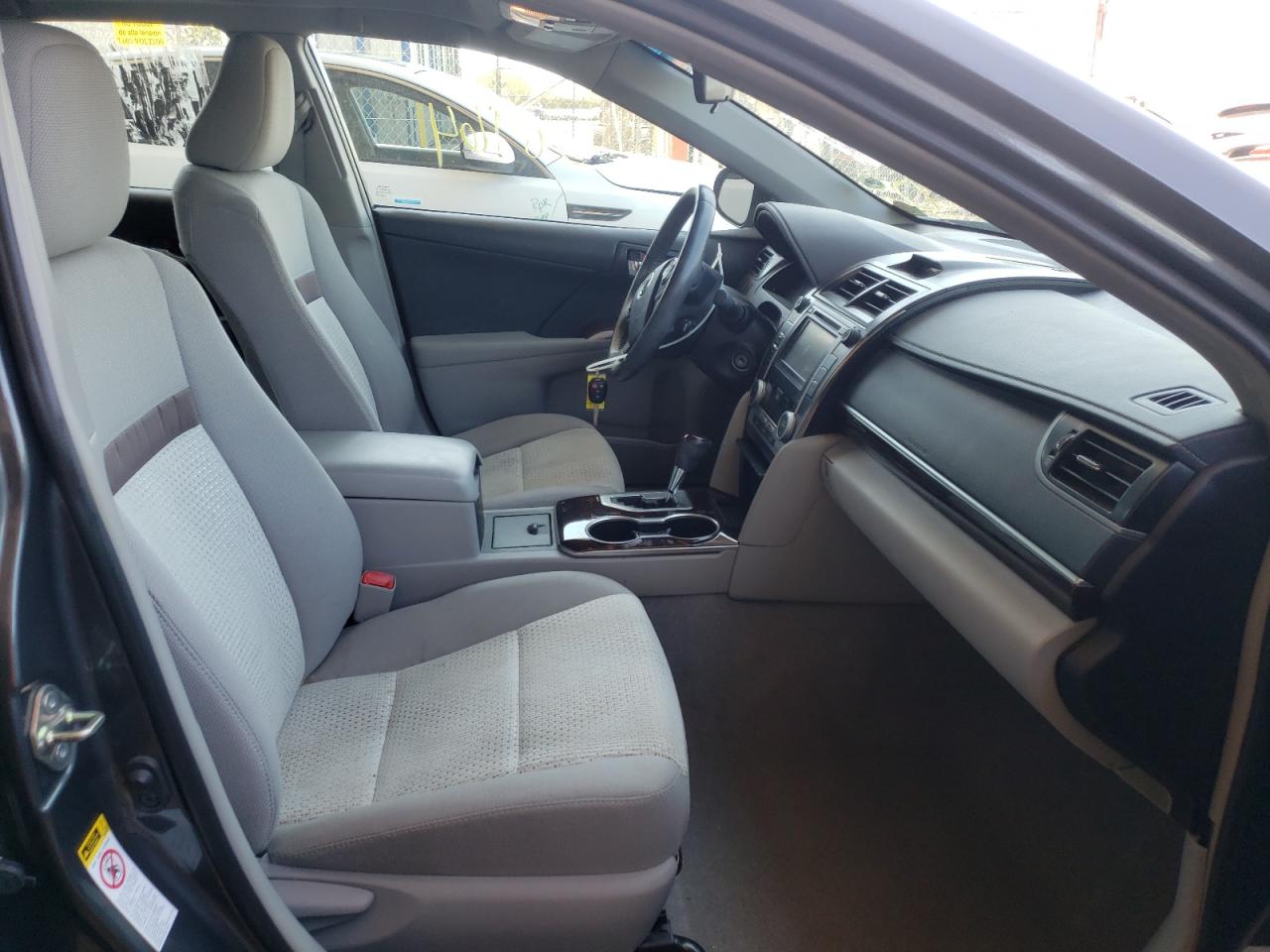 Photo 5 from auction – 2014 TOYOTA CAMRY L with VIN 4T4BF1FK4ER342218