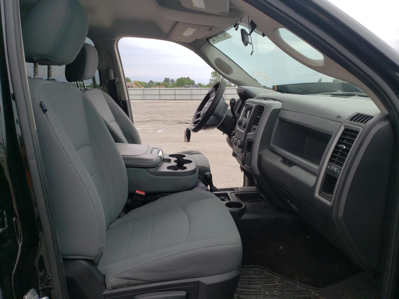 Photo 5 from auction – 2014 RAM 2500 ST with VIN 3C6UR5CL7EG320114