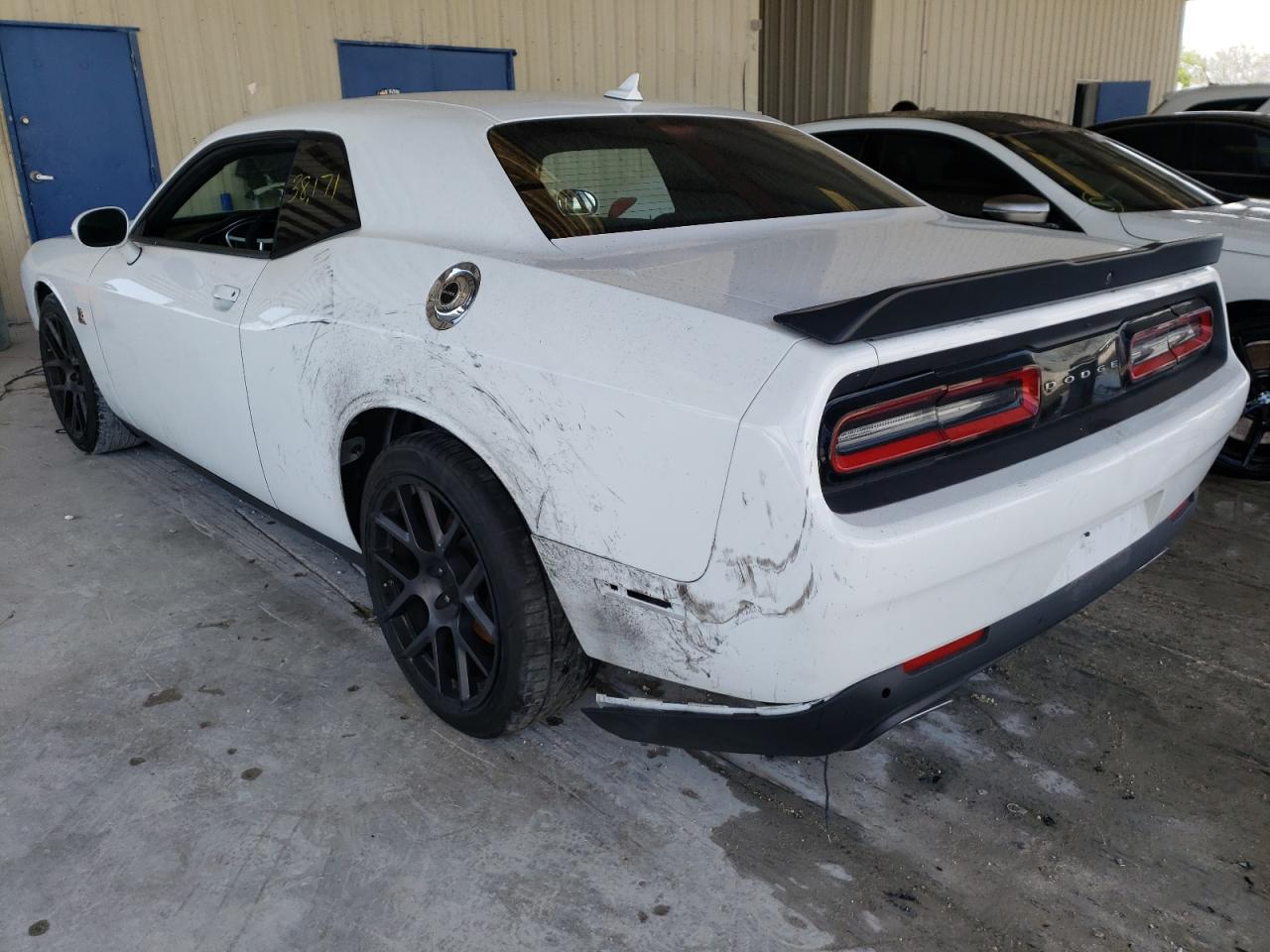 Photo 3 from auction – 2016 DODGE CHALLENGER with VIN 2C3CDZFJ8GH221295
