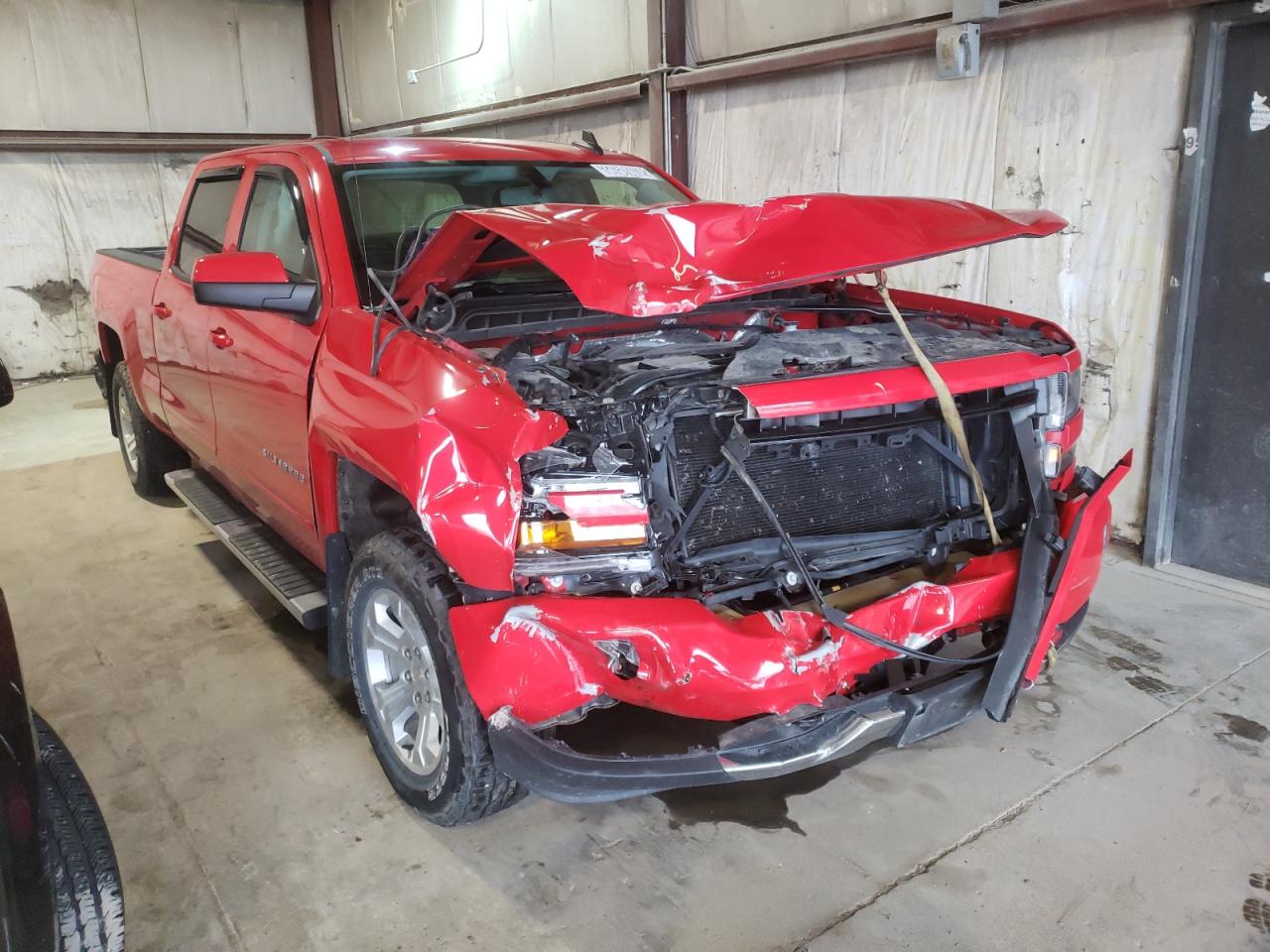 CHEVROLET SILVERADO 2016 with VIN 3GCUKREC8GG296913 - Photo from auction