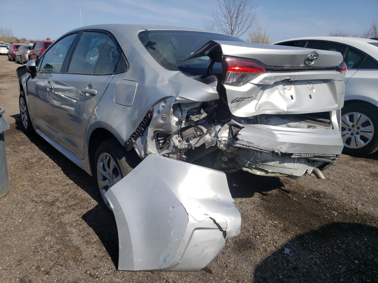 Photo 3 from auction – 2021 TOYOTA COROLLA LE with VIN 5YFBPMBE8MP231535
